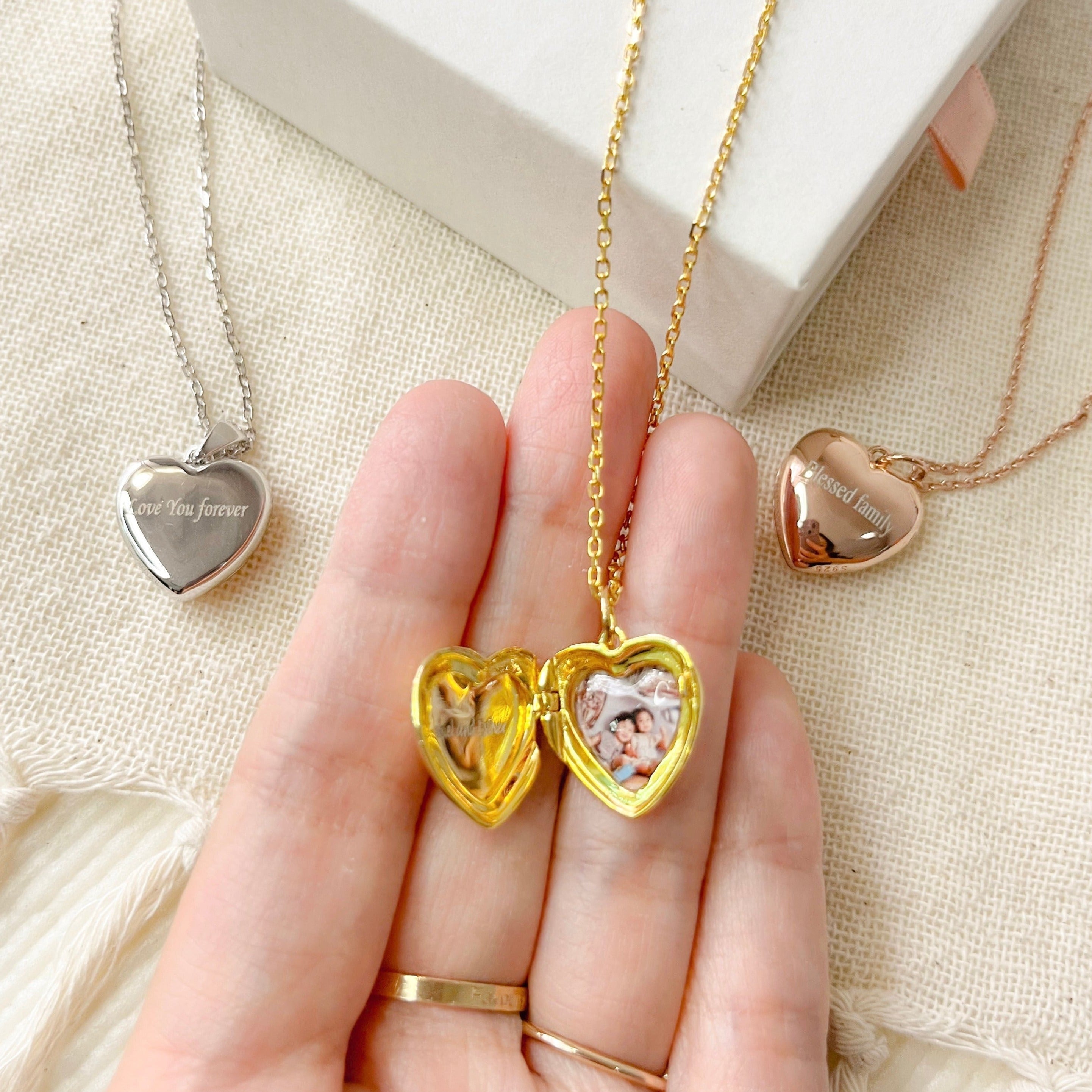 Heart pendant with store picture inside