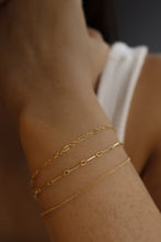 Load image into Gallery viewer, The Dainty Bar Bracelet - Gold filled
