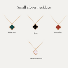 Load image into Gallery viewer, Small Clover necklace [Preorder]
