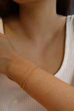 Load image into Gallery viewer, The Singapore Chain Bracelet - Gold filled
