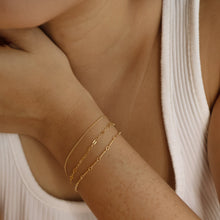 Load image into Gallery viewer, The Dainty Bar Bracelet - Gold filled
